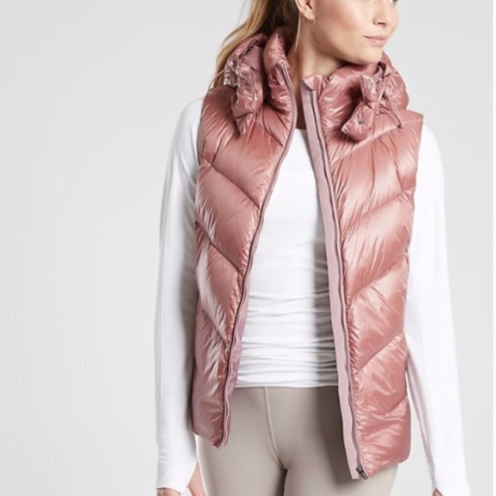 Athleta Lofty Down Vest Dogwood Mauve size‎ Small